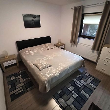 אזוגה Skyline Villa מראה חיצוני תמונה