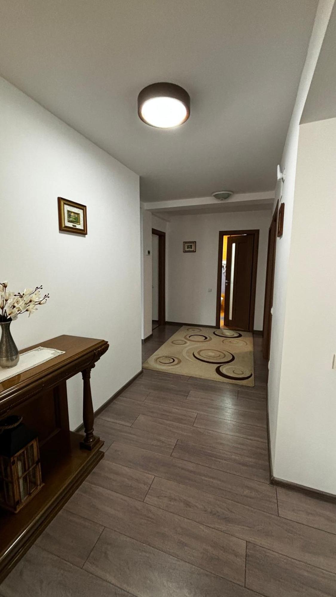 אזוגה Skyline Villa מראה חיצוני תמונה