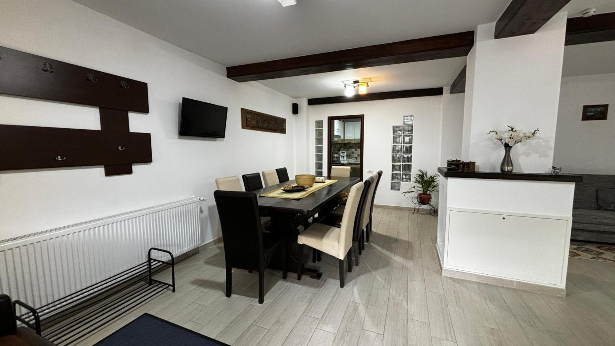 אזוגה Skyline Villa מראה חיצוני תמונה